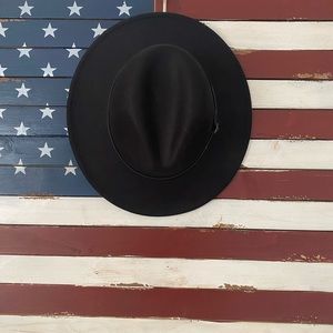 Black wide brim rancher/fedora hat